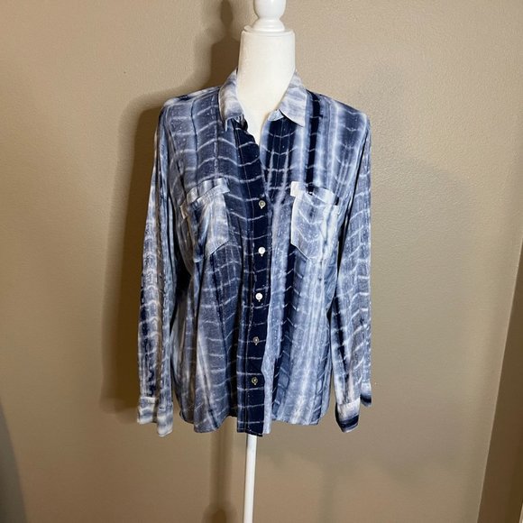 Hero’s and Dreamers Tie Die Button-down with Shell Buttons Size Large - Picture 3 of 9